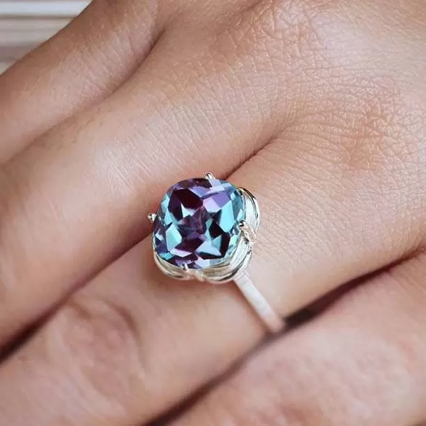 Alexandrite Ring 925 Sterling Silver Ring For Women Elegant Ring Wedding Gift For Her Handmade Promise Ring Multicolor Gemstone Cute Ring