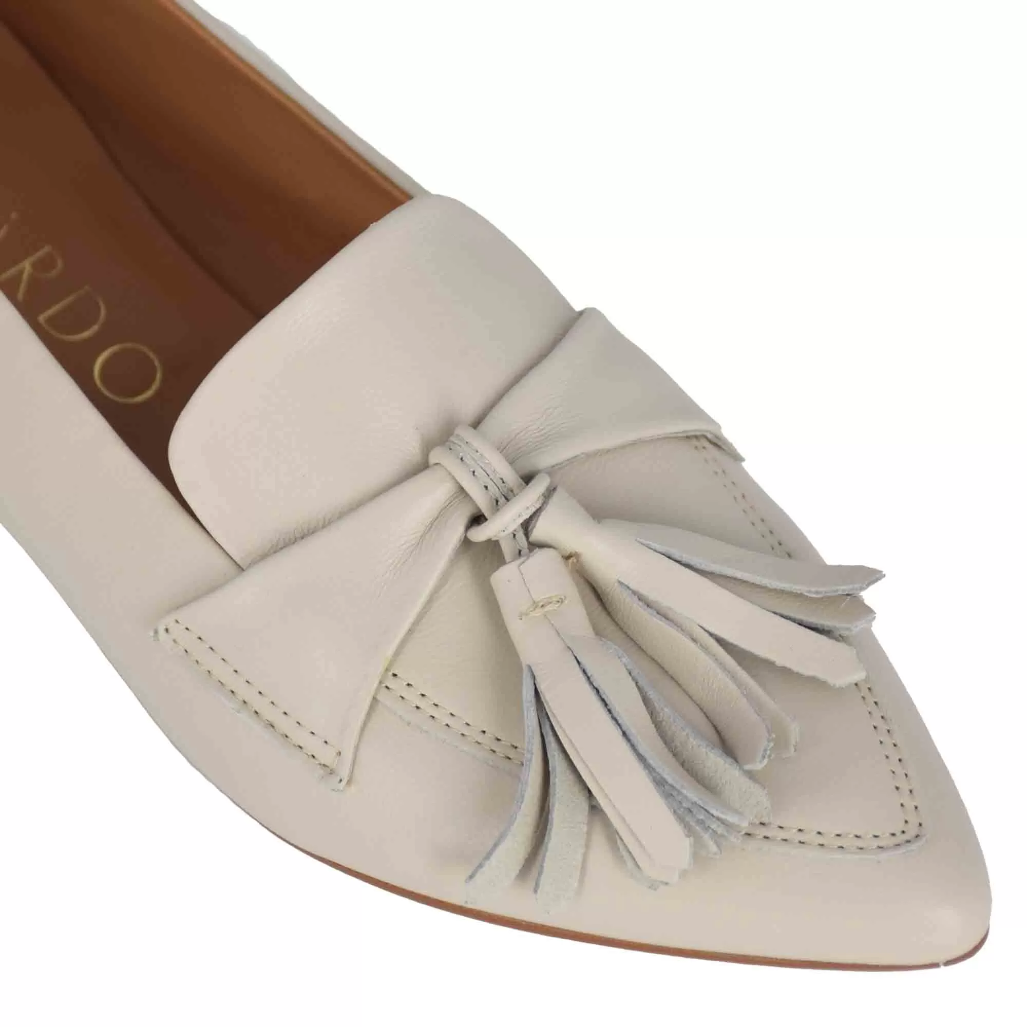 Ballerina da donna casual con nappine colore beige