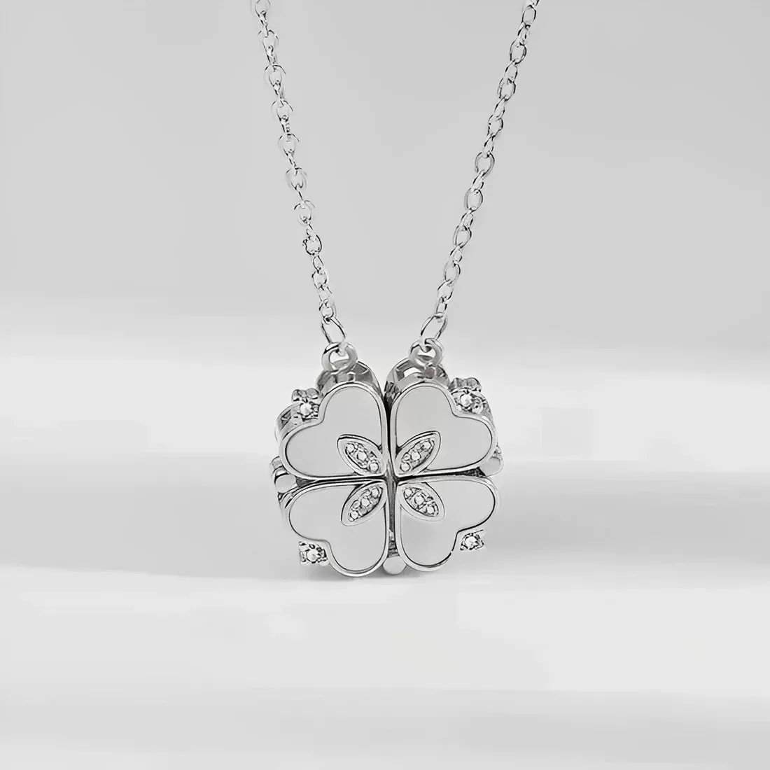 Clover Pendant Necklace