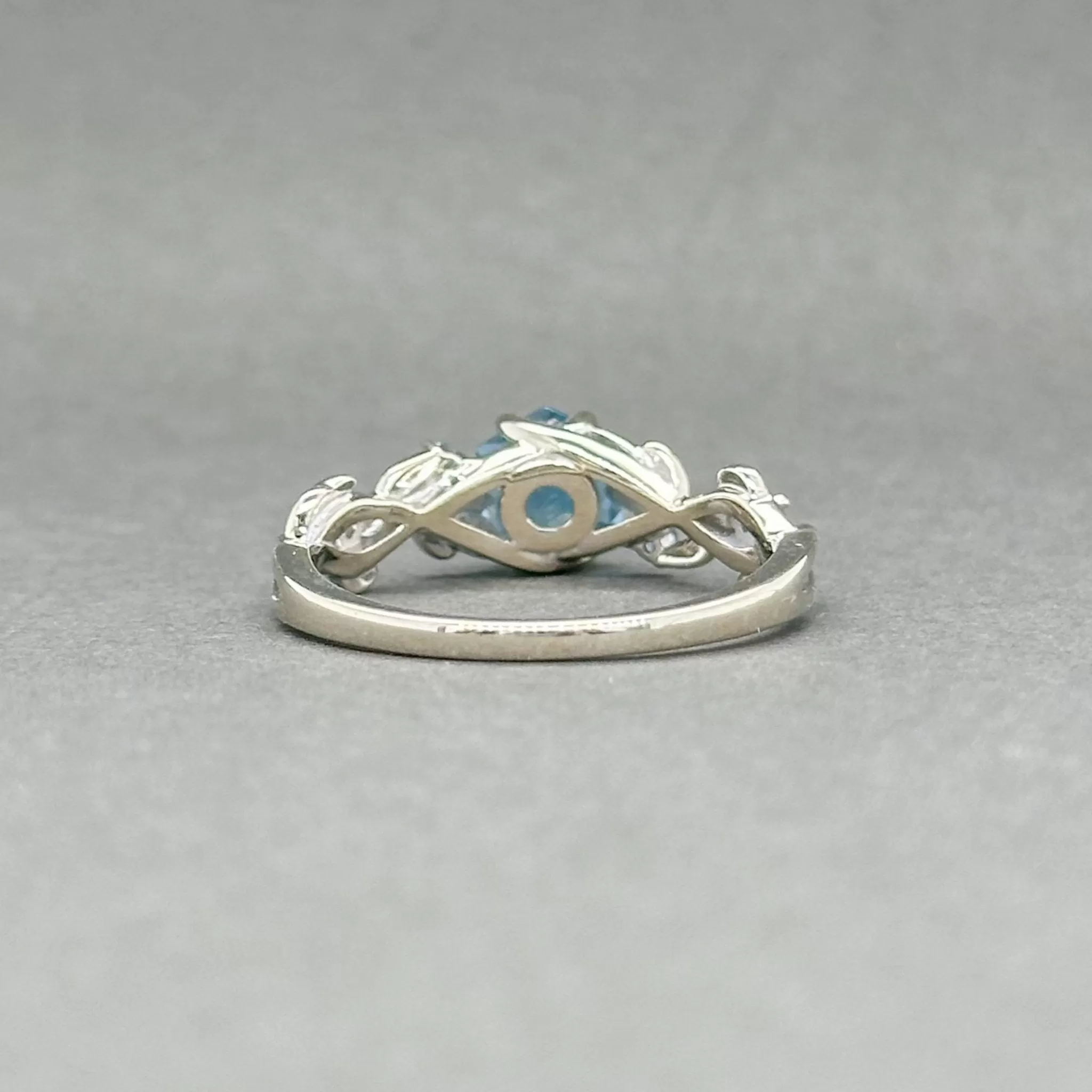 Estate 14K W Gold 0.34ctw Blue Topaz Ring