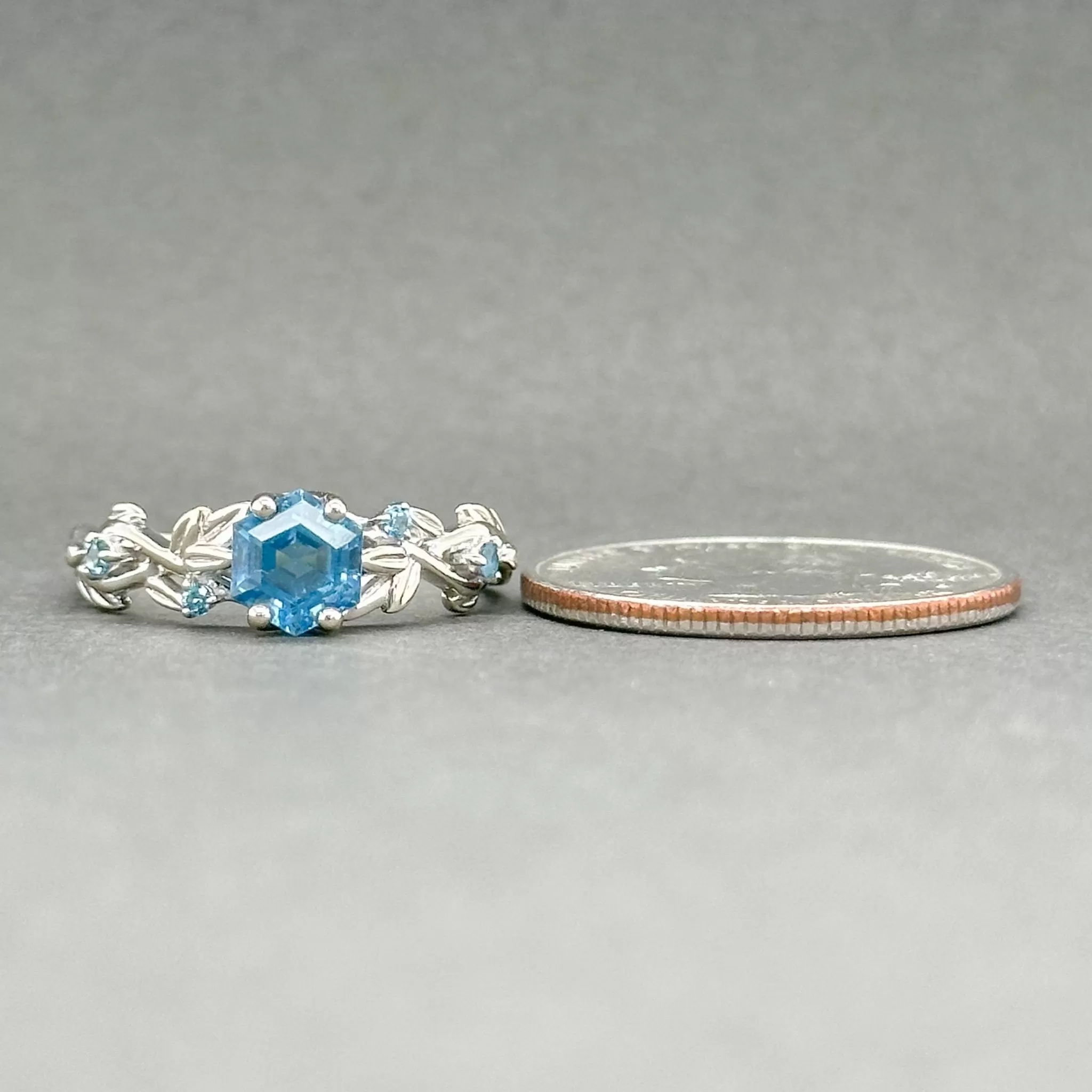 Estate 14K W Gold 0.34ctw Blue Topaz Ring