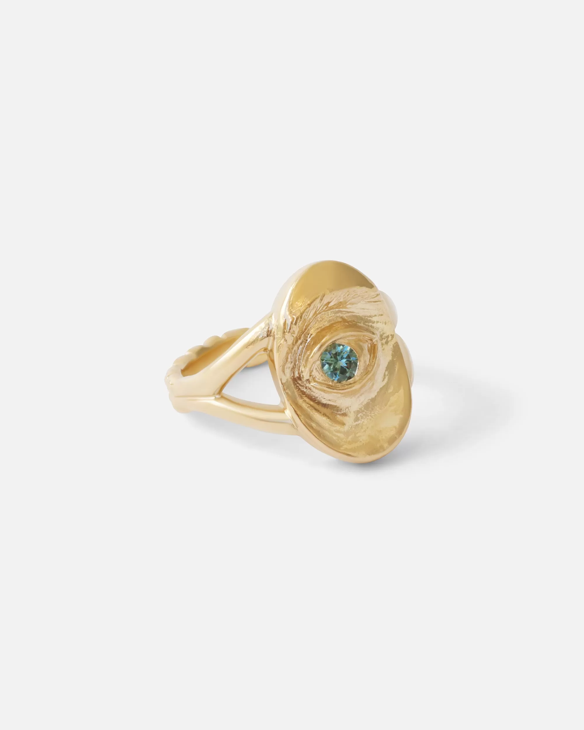 Intagliaux / Oval Green Sapphire Ring