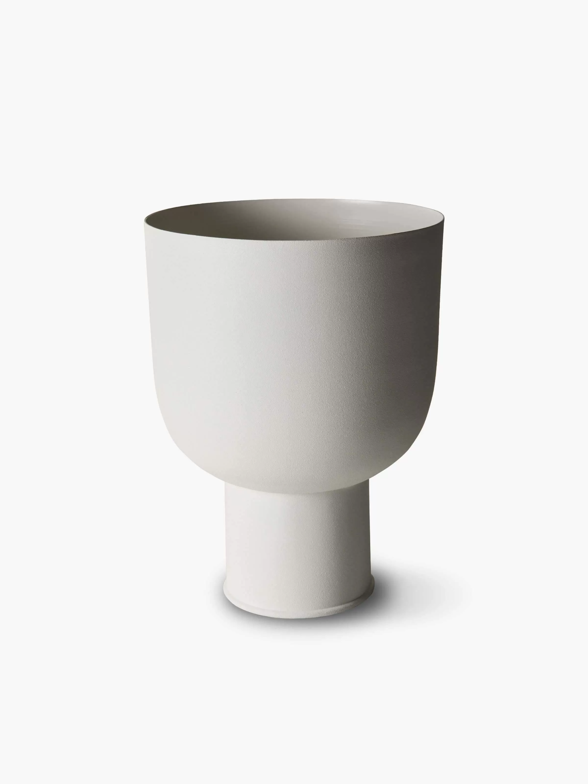 L and M Home Mona Curve Pot