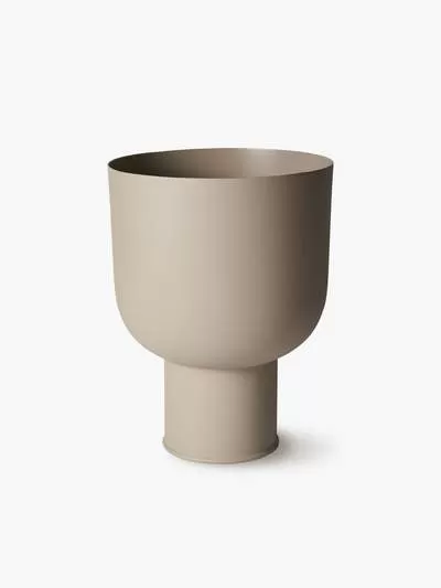 L and M Home Mona Curve Pot