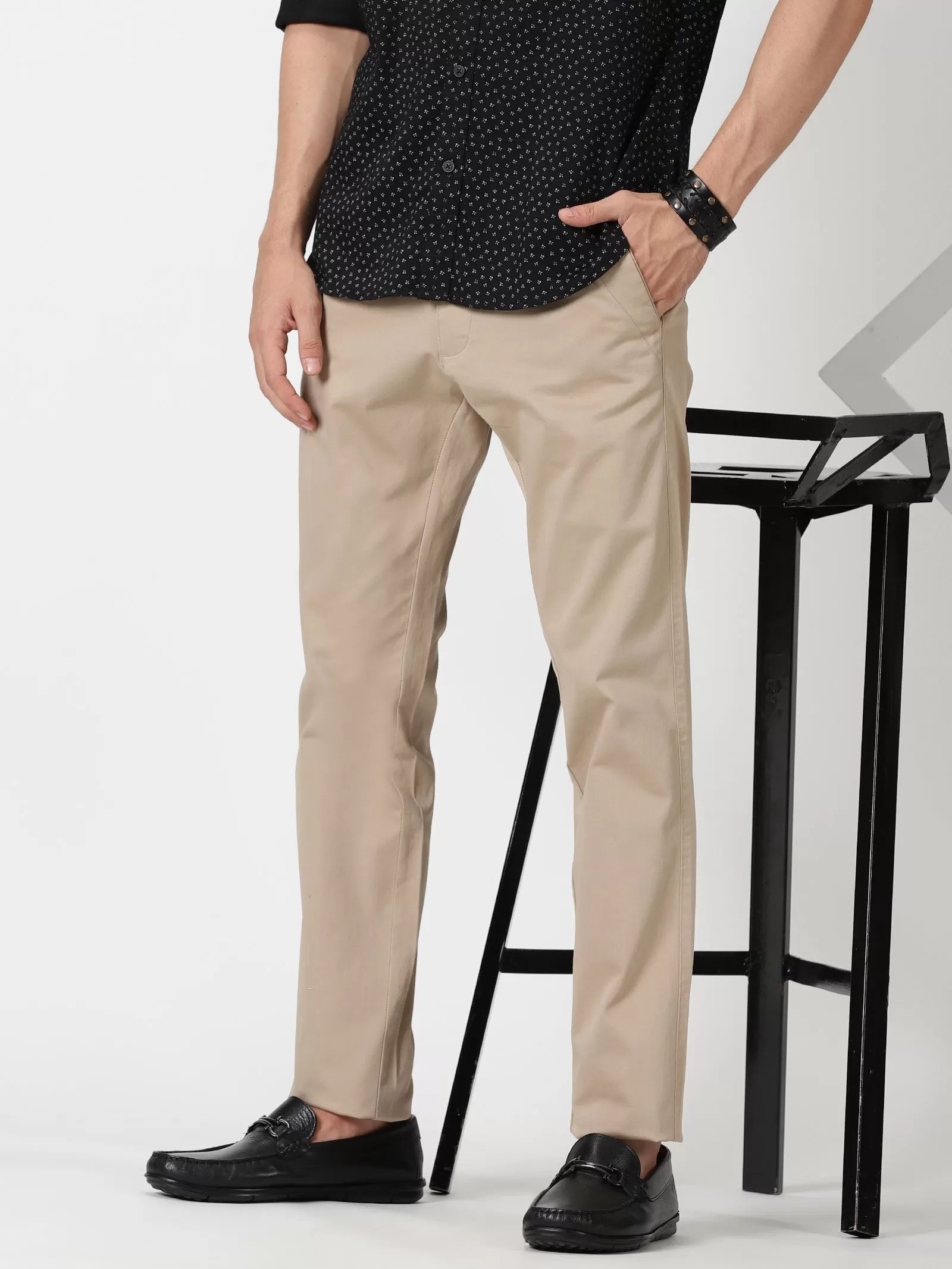 MEN'S BEIGE SOLID JASON FIT TROUSER