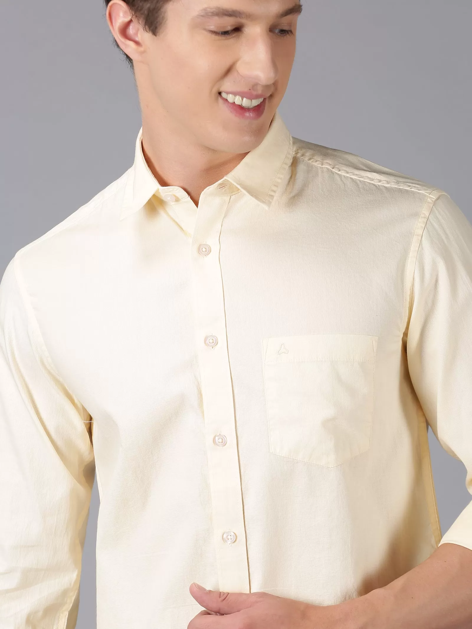 MEN'S CREAM SOLID SLIM FIT SHIRT