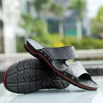 Men's Summer Flip Flops Rubber Slippers Comfortable Leather Sandals Outdoor Beach Slippers