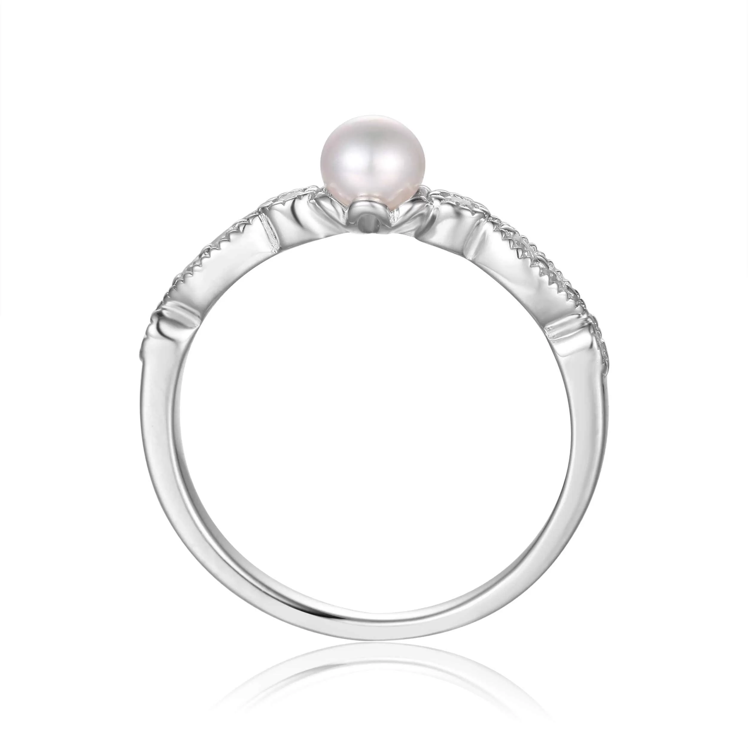 Pearl Round Solitaire Ring