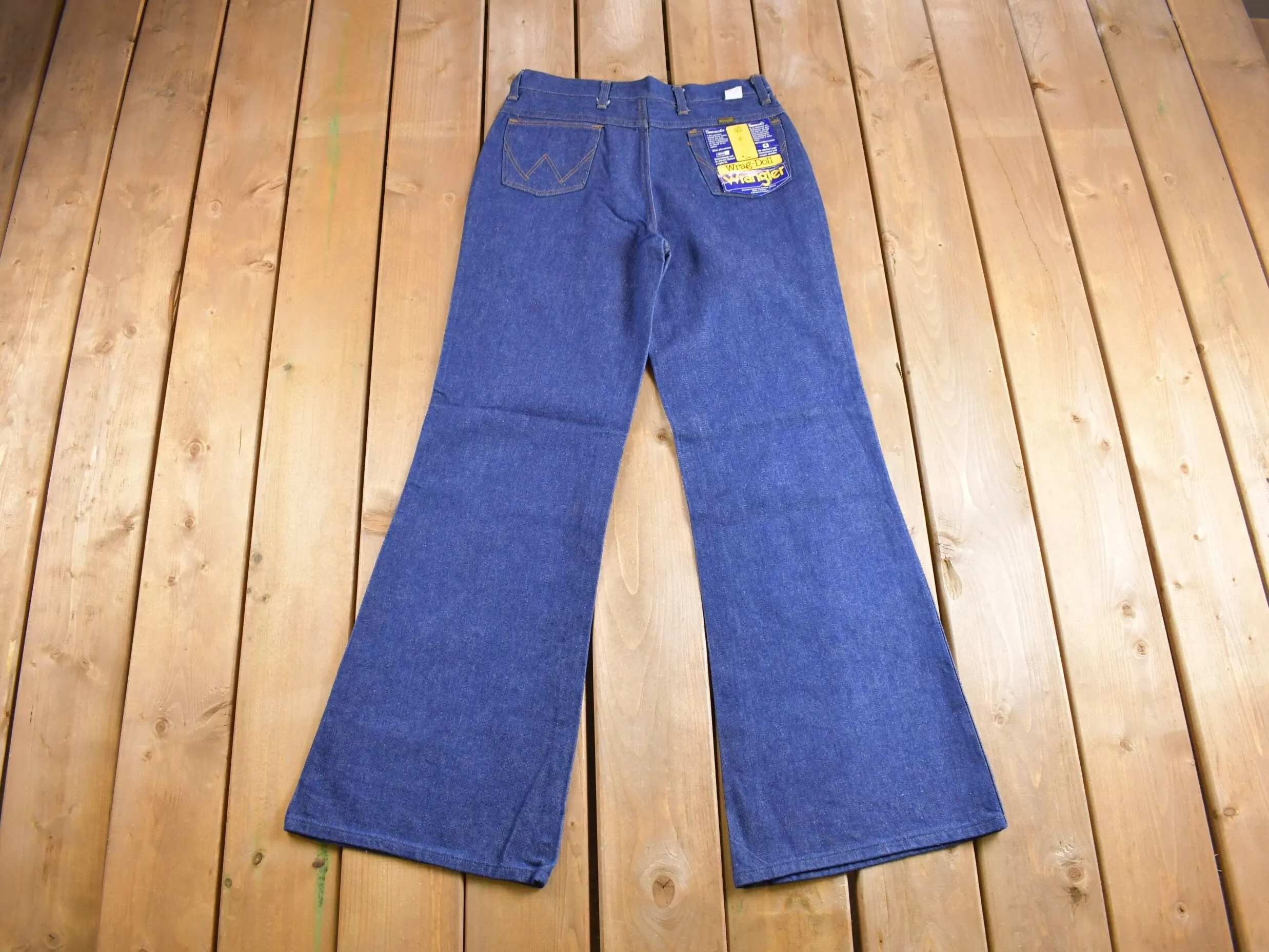 Vintage 1970s Deadstock Wrangler Wrag-Doll Bell Bottom Women's Jeans Size 31 x 32 / Made in Canada / True Vintage / NWT / 70s Jeans